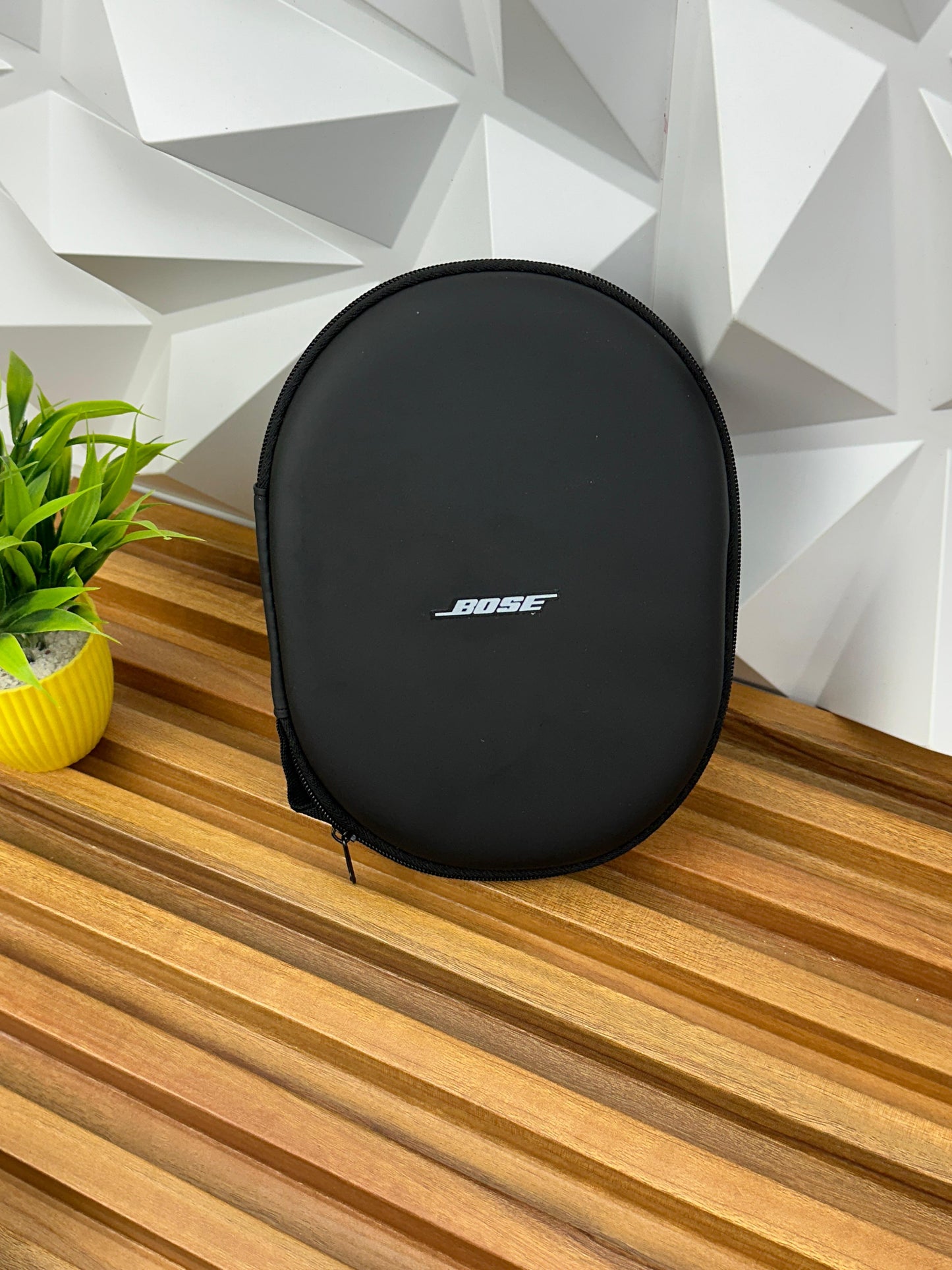 Bose New QuietComfort Ultra Wireless Noise Cancelling Headphones with Spatial Audio, Over-The-Ear Headphones with Mic, Up to 24 Hours of Battery Life, Black