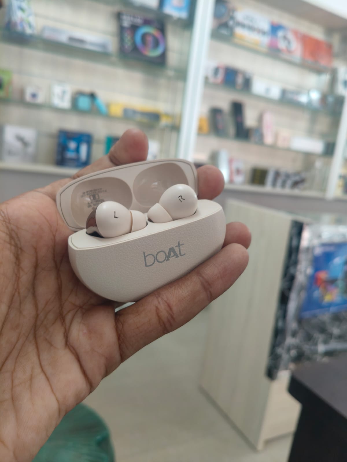 BOAT AIRPODS PRO 3