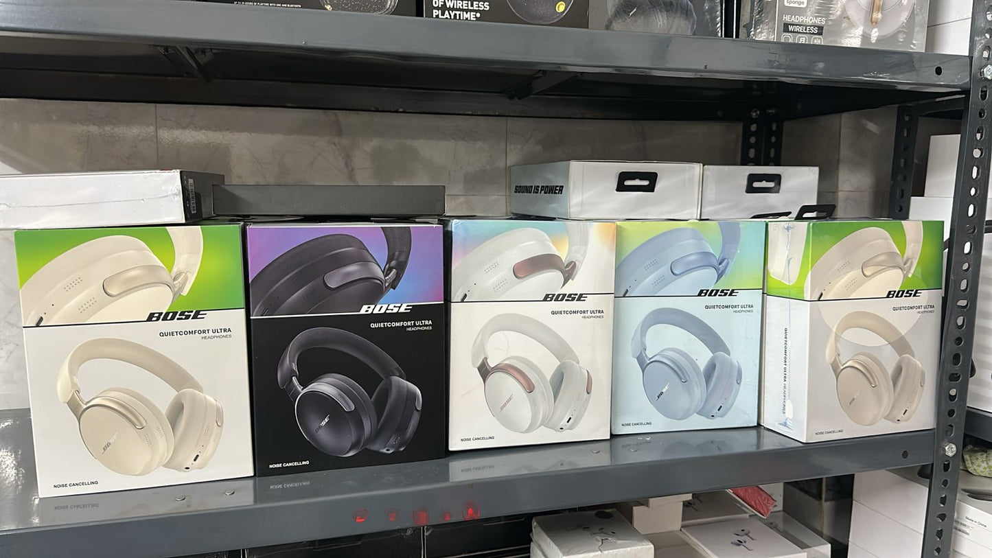 Bose New QuietComfort Ultra Wireless Noise Cancelling Headphones with Spatial Audio, Over-The-Ear Headphones with Mic, Up to 24 Hours of Battery Life, Black